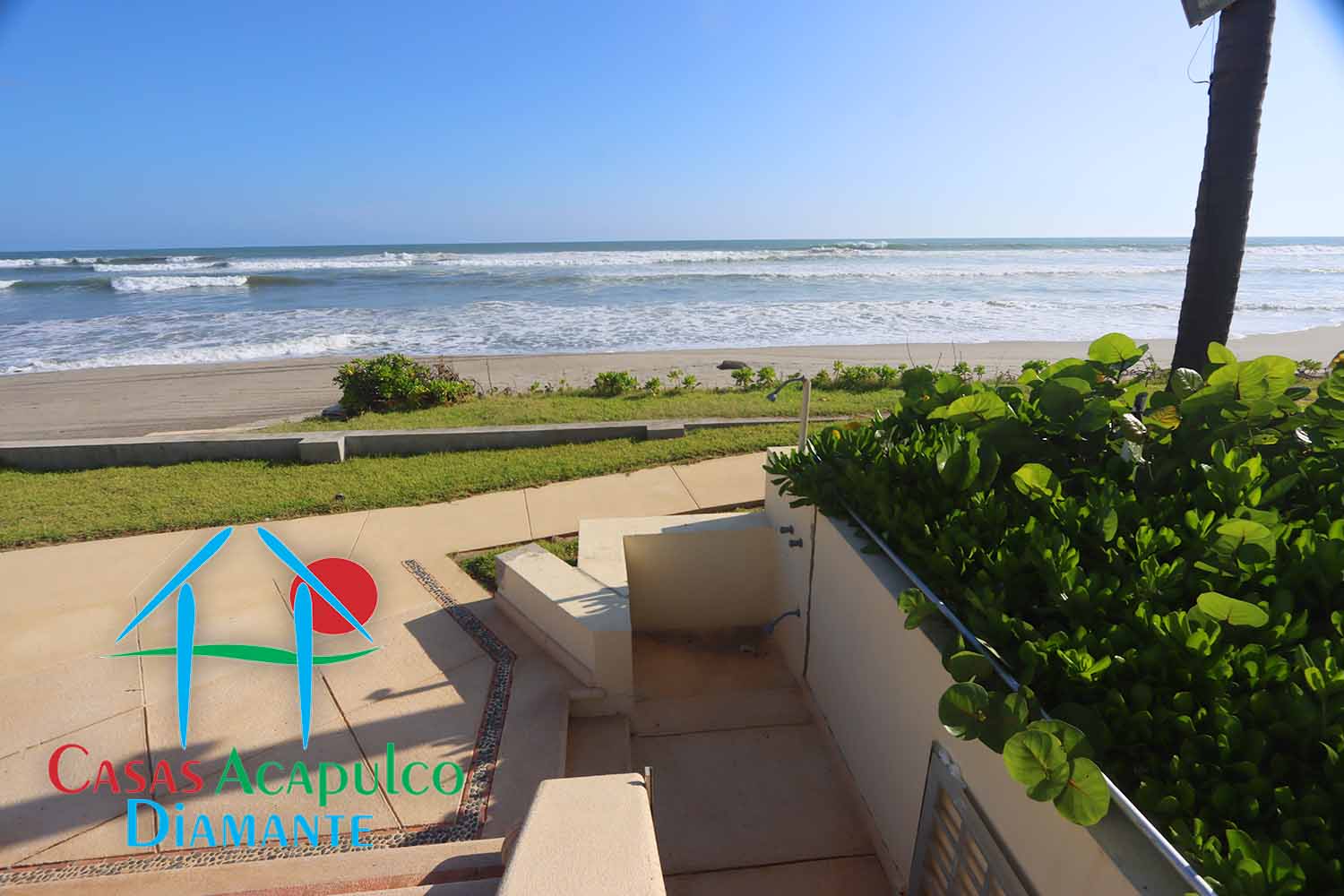 Tres Vidas Villa Universal - Jardines y playa 8